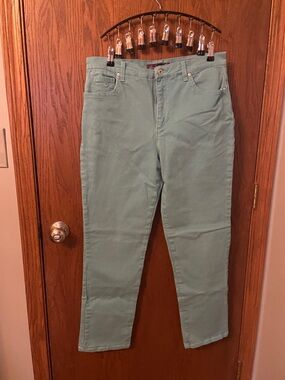 Gloria Vanderbilt Mint Green Straight Leg Jeans